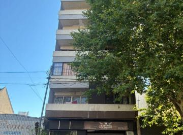 Departamento de 1 ambiente, Parque Avellaneda · Monoambiente Al Contrafrente - Av Olivera 211 - Piso 7°