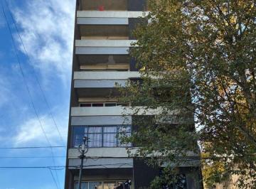Departamento de 1 ambiente, Parque Avellaneda · Monoambiente Al Contrafrente - Av Olivera 211 - Piso 2°