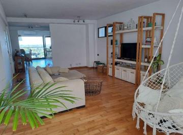 Departamento de 4 ambientes, Quilmes · Departamento 4 Ambientes con Cochera en Quilmes Centro