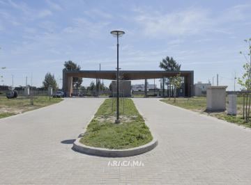 Terreno · 742m² · Lote en Venta en El Barrio Privado Havita - Canning