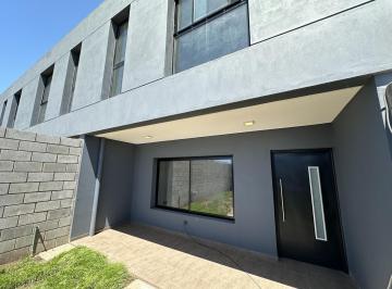 Departamento · 90m² · 3 Ambientes · 1 Cochera · Dúplex en Venta. 2 Dorm, Patio con Parrilla, Cochera. Apto Credito. Barrio Puerta del Sol, Campana