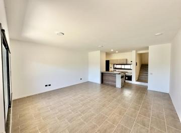 Departamento · 99m² · 3 Ambientes · 1 Cochera · Dúplex en Venta. 2 Dorm, Patio con Parrilla, Cochera. Apto Credito. Barrio Puerta del Sol, Campana