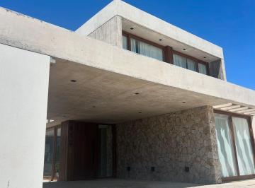 Casa · 250m² · 5 Ambientes · Casa en Alquiler Temporada Febrero 2026 Costa Esmeralda, Senderos IV