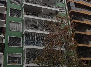 Departamento · 50m² · 3 Ambientes · Excelente Ubicación - Divino Departamento de 3 Ambientes - Bajas Expensas