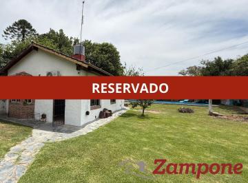 Casa · 81m² · 3 Ambientes · 3 Cocheras · Casa 3 Ambientes con Patio, Quincho y Pileta - La Reja, Moreno