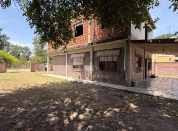 Casa · 790m² · 4 Ambientes · 2 Cocheras · Venta Casa Quinta en La Union
