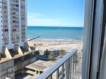 Departamento de 2 ambientes,  · Departamento 2 Amb Vista Al Mar