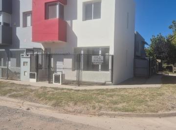 PH · 106m² · 3 Ambientes · 1 Cochera · Duplex en Alquiler - Fernandez Oro