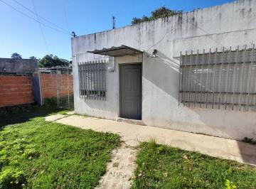 Casa de 3 ambientes, Esteban Echeverría · Casa en Venta en Luis Guillón