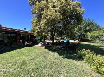 Casa · 214m² · 7 Ambientes · 2 Cocheras · Venta Casa Anisacate B° Parque Carrasco 3 Dorm. Gran Parque y Pileta