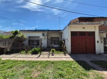 Casa de 5 ambientes, Merlo · Venta Casa 5 Amb y Depto 3 Amb Merlo Sur