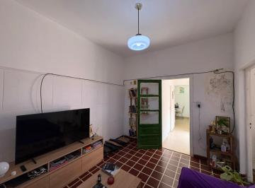 Casa · 41m² · 3 Ambientes · Venta Casa de Pasillo Único 1 Dormitorio en Refinerias.