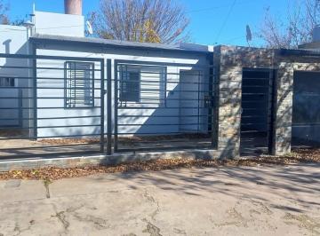 Casa · 330m² · 4 Dormitorios · Casa - Barrio Mora