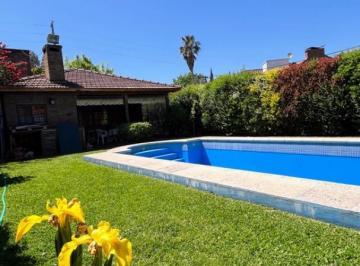 Casa · 150m² · 3 Ambientes · 3 Cocheras · Casa en Venta