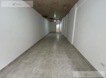 Local comercial · 84m² · Local Recoleta a Estrenar 200 m