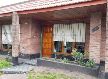 Casa · 187m² · 5 Ambientes · 1 Cochera · Venta en Block Chalet + 2 Departamentos Mar del Plata