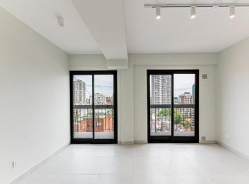 Departamento de 2 ambientes, Belgrano · Piso 15 en Belgrano: Vistas, Sol y Cochera – 2 Amb. Reciclado a Nuevo