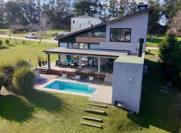 Casa · 150m² · 4 Ambientes · Casa Barrancas de San Benito