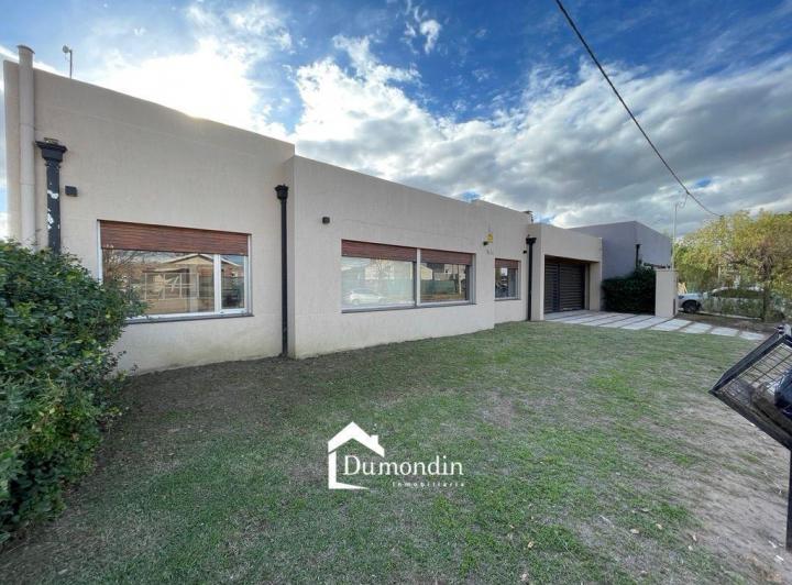 Casa · 140m² · 5 Ambientes · 1 Cochera