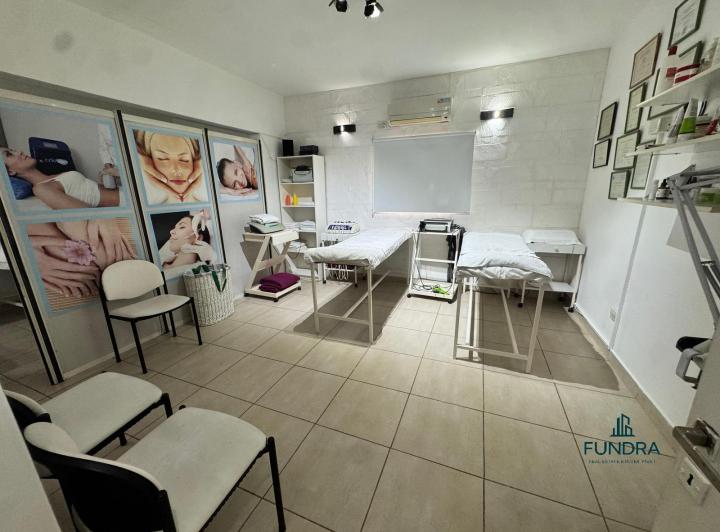 Local comercial · 340m² · 8 Ambientes