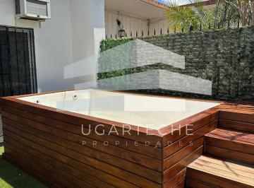 Casa de 4 ambientes, Esteban Echeverría · Venta - Casa en Monte Grande