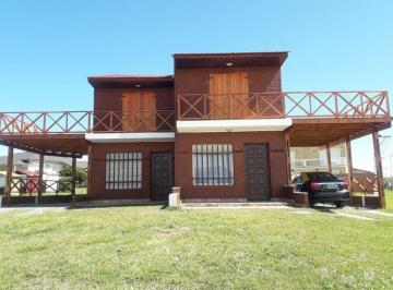 Casa de 3 ambientes, Santa Clara del Mar · 2 Duplex + Chalet con 416 m² en Venta en Santa Clara del Mar con 3 Dorm.