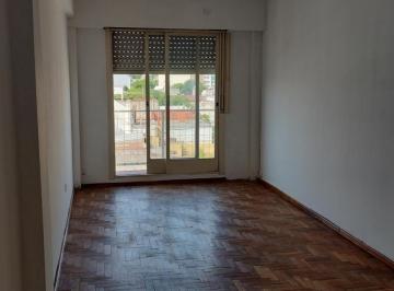 Departamento · 1m² · 3 Ambientes · Departamento de 3 Ambientes Al Frte. con Balcón