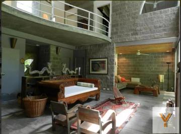 Casa · 300m² · 7 Ambientes · 2 Cocheras · Casa en Venta - 2 Dorm. 2 Baños - 1.200 m² - José C. Paz