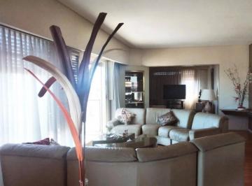 Departamento de 4 ambientes, Villa Urquiza · Semipiso en Urquiza con Cochera