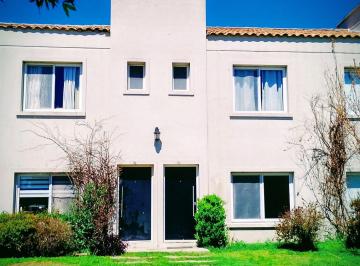Casa · 85m² · 3 Ambientes · 1 Cochera · Dyplex Tipo Casa