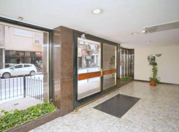 Departamento de 3 ambientes, San Nicolás · Perón 1700. Piso 16. Vista Espectac. 3 Amb. 2 Dorm. 59 m². Reciclad. Impecabl. Muy Lumin. Seg. 24 Hs