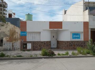 Casa de 9 ambientes, Puerto Madryn · Casa en Venta 5 Dormgdor. Maiz N°650 E/ Av Gales y Españaprecio U$d165.000