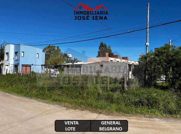 Terreno · 303m²