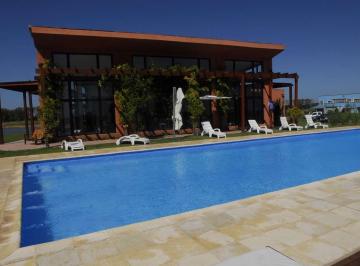 Terreno en Venta  Puerto Chascomús · Súper Lote de 1/2 Hectárea en Club de Campo Puerto Chascomús - Dueño Liquida Ya