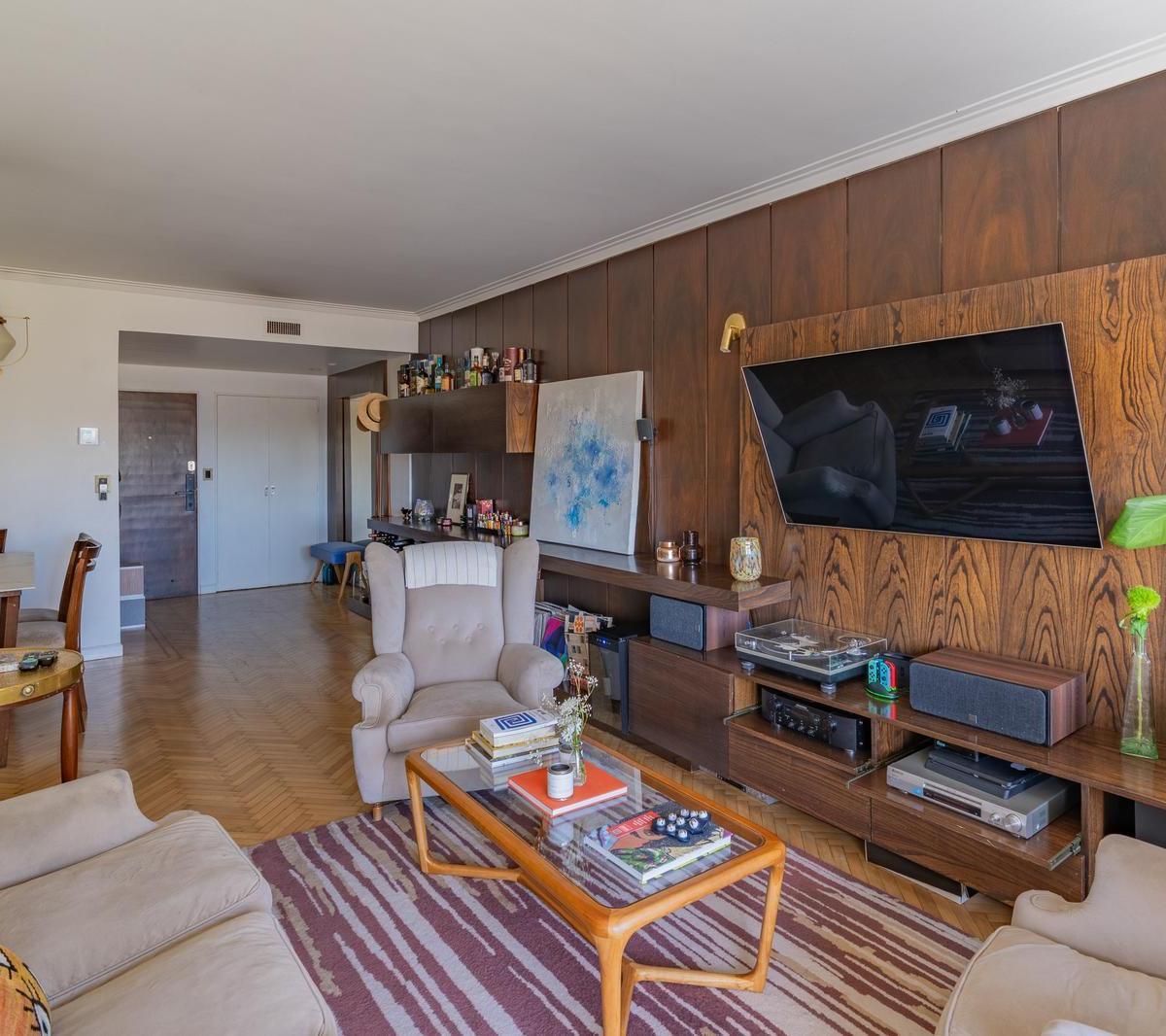 Depto 4 amb, 98m² reciclado con cochera y balcón — Plaza Mitre
