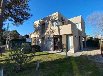 Departamento · 85m² · 3 Ambientes · Dúplex en Venta - 2 Dorm. 2 Baños - Monte Hermoso