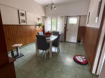 Casa · 163m² · 3 Ambientes · Chalet + PH 2 Ambientes
