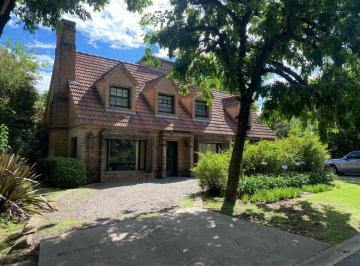 Casa de 7 ambientes, Malvinas Argentinas · Casa en Venta San Jorge Village. Excelente Ubicación!