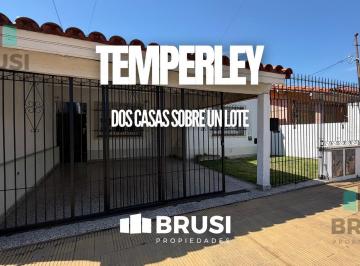 Casa · 200m² · 4 Ambientes · 1 Cochera · Dos Casas en Venta en Temperley - Ideal Inversion