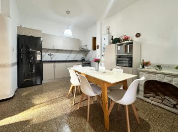 Casa · 81m² · 3 Ambientes · Venta Casa PH en Planta Baja de 2 Dorm. Departamento, Barrio Belgrano, Rosario