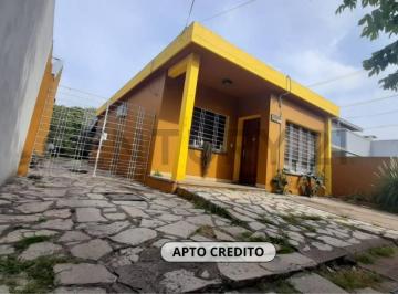 Casa · 66m² · 3 Ambientes · 5 Cocheras · Venta Casa C/terreno 3 Ambientes San Antonio Padua - Apto Crédito