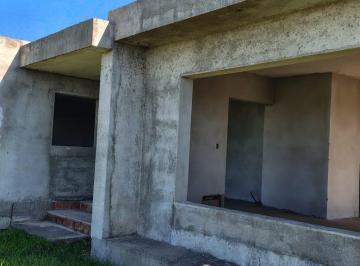 Casa · 180m² · 3 Dormitorios · Casa a Terminar en Rio Ceballos