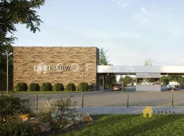 Terreno · 700m² · Lote en Barrio Privado La Reserva