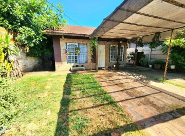 Casa de 4 ambientes, Ituzaingó · Chalet en Venta en Ituzaingo Sur