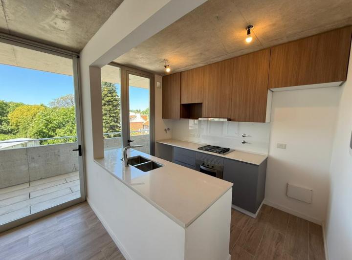 Departamento · 80m² · 3 Ambientes · 1 Cochera