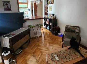 Departamento · 35m² · 2 Ambientes · Dos Ambientes en Flores - Primer Piso por Escalera