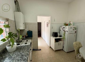 Casa · 41m² · 1 Dormitorio · Casa de Pasillo en Venta 1 Dormitorio Refinerias