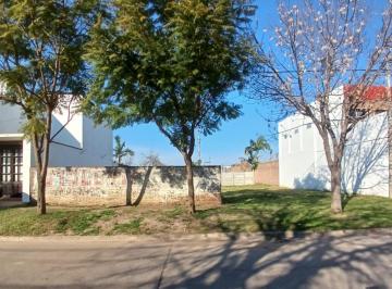 Terreno · 190m² · Lote de 8,50 X 22,41 con Muy Buen Entorno Para Tu Proyecto