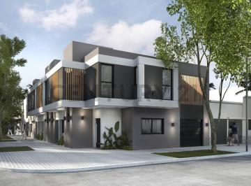 Casa · 60m² · 4 Ambientes · Venta de Pozo Departamento Tipo Casa Duplex en La Plata en Calle 26 y 36