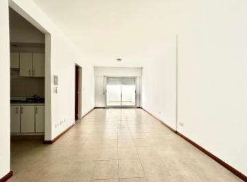 Departamento · 38m² · 2 Ambientes · Venta Departamento Monoambiente con Patio - Echesortu